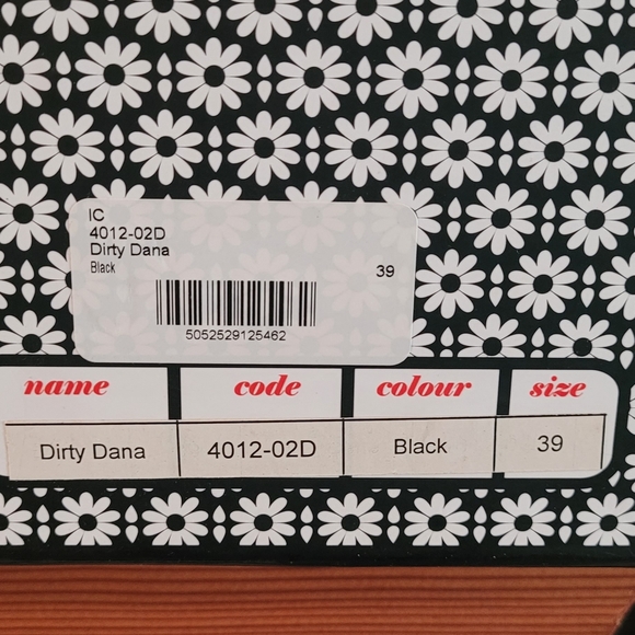 BNIB Irregular Choice - straight from the UK . Dan Sullivan - Dirty Dana shoes - Picture 7 of 9